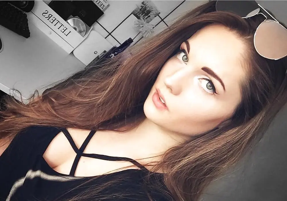 Hotgirl96 image 1